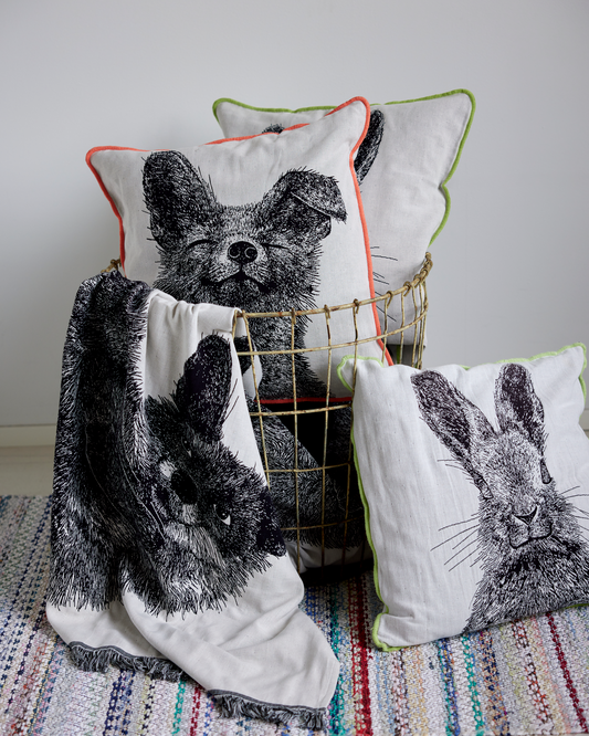 Kettu koristetyynynpäällinen villipedot