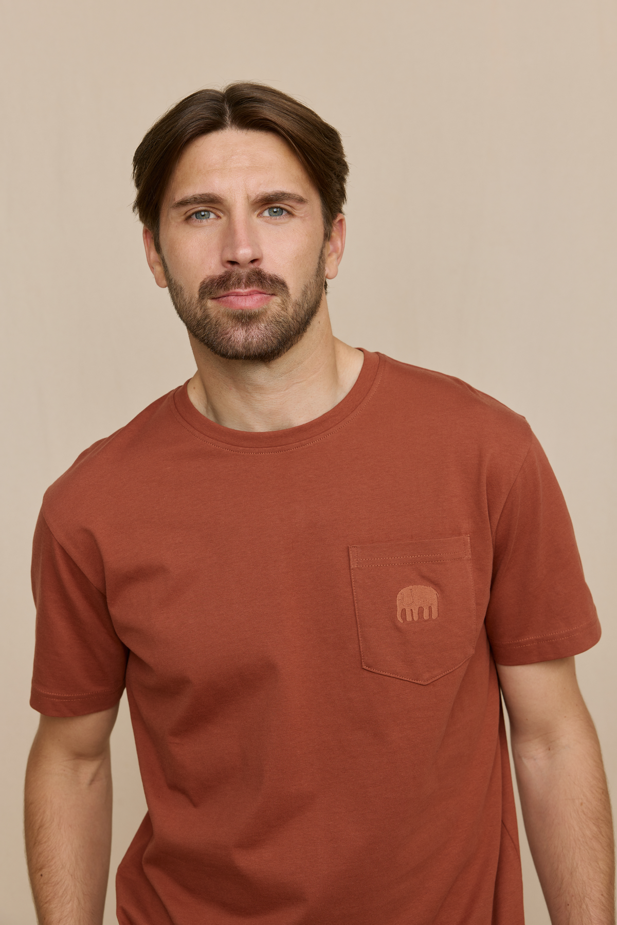 22952641004_1; Finlayson Elefantti T-Paita Kupari / XL 