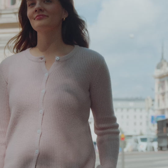 FW51008-436-S;
FW51008-436-M;
FW51008-436-L;
FW51008-436-XL; Hilja Cardigan Blush